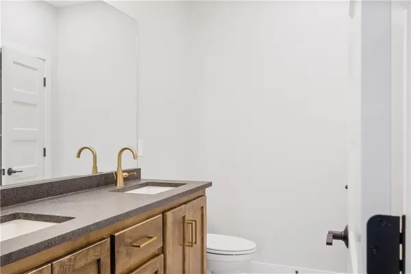 $901,862 | 18616 Ironwood Street, Overland Park, KS 66085