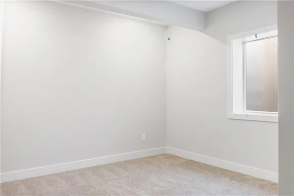 $901,862 | 18616 Ironwood Street, Overland Park, KS 66085