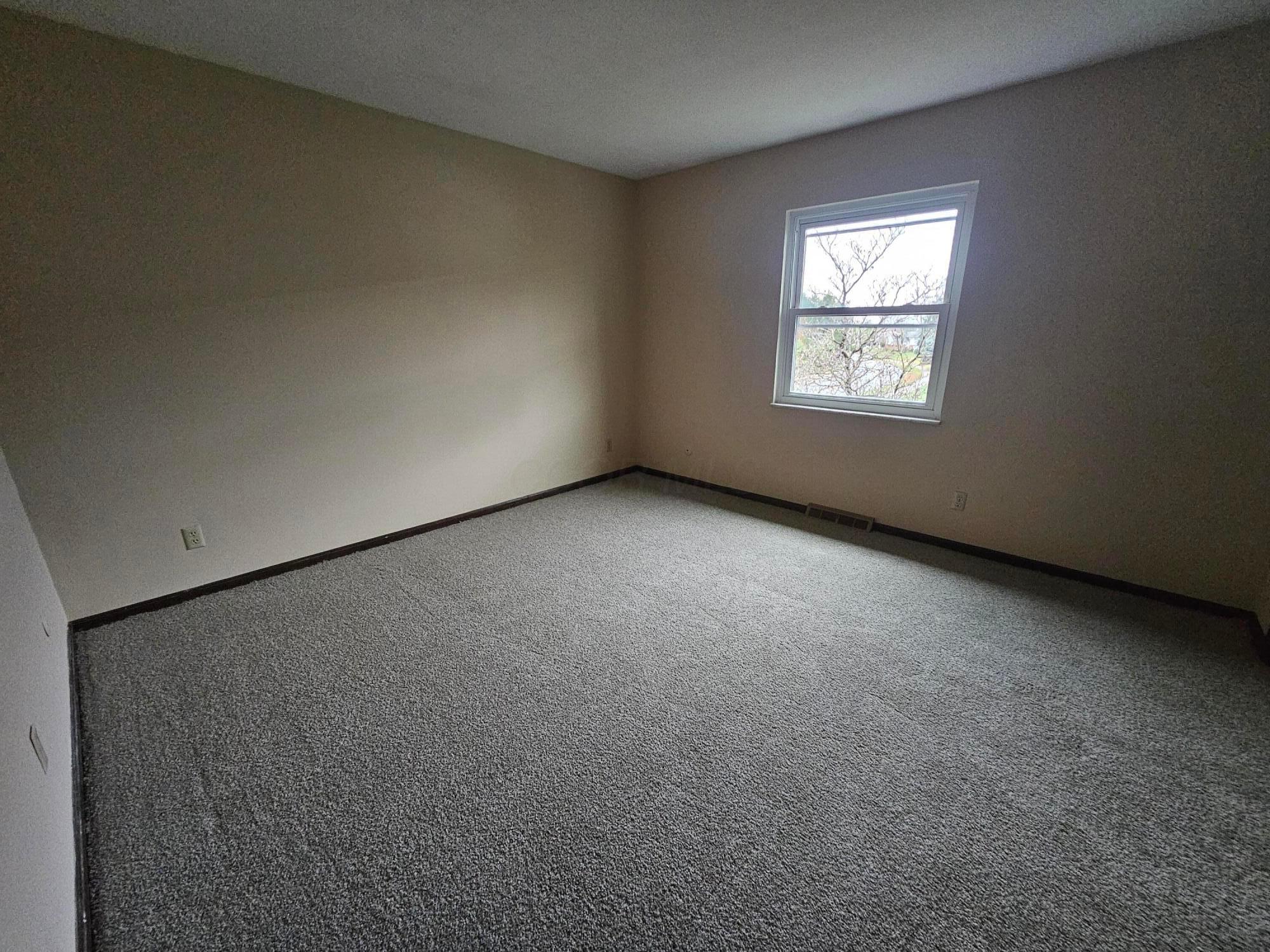 5013 Godown Road, Unit A Columbus, OH 43220 - Photo 18 of 26 20241209_112942