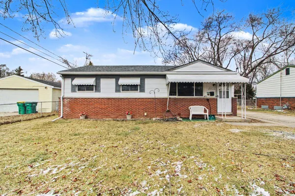 $1,950 | 2329 Brooktree Court, Ypsilanti, MI 48198