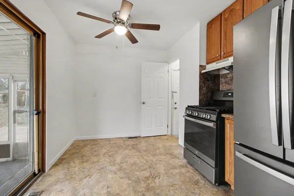 $1,950 | 2329 Brooktree Court, Ypsilanti, MI 48198