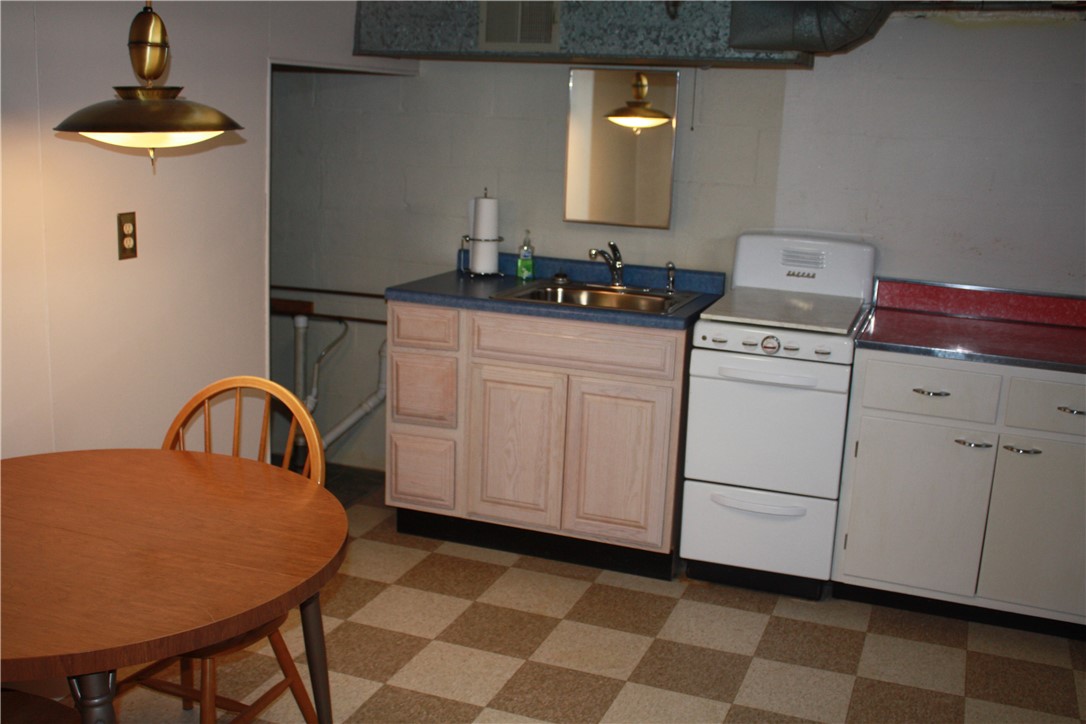 1412 West Grand Avenue Decatur, IL 62526 - Photo 12 of 14 Gallery Image 12