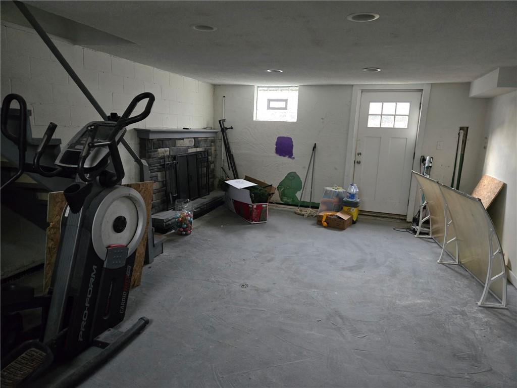 514 Penn High Park Road Jeannette, PA 15644 - Photo 9 of 30 a view of a room with gym equipment