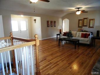 5471 Ringer Road St. Louis, MO 63129 - Photo 33 of 36 Gallery Image 33