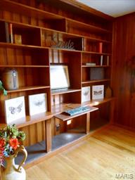 5471 Ringer Road St. Louis, MO 63129 - Photo 9 of 36 Gallery Image 9