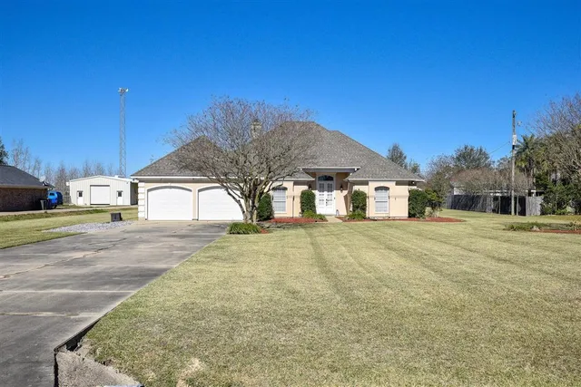 $299,000 | 2020 Richard Road, Jennings, LA 70546