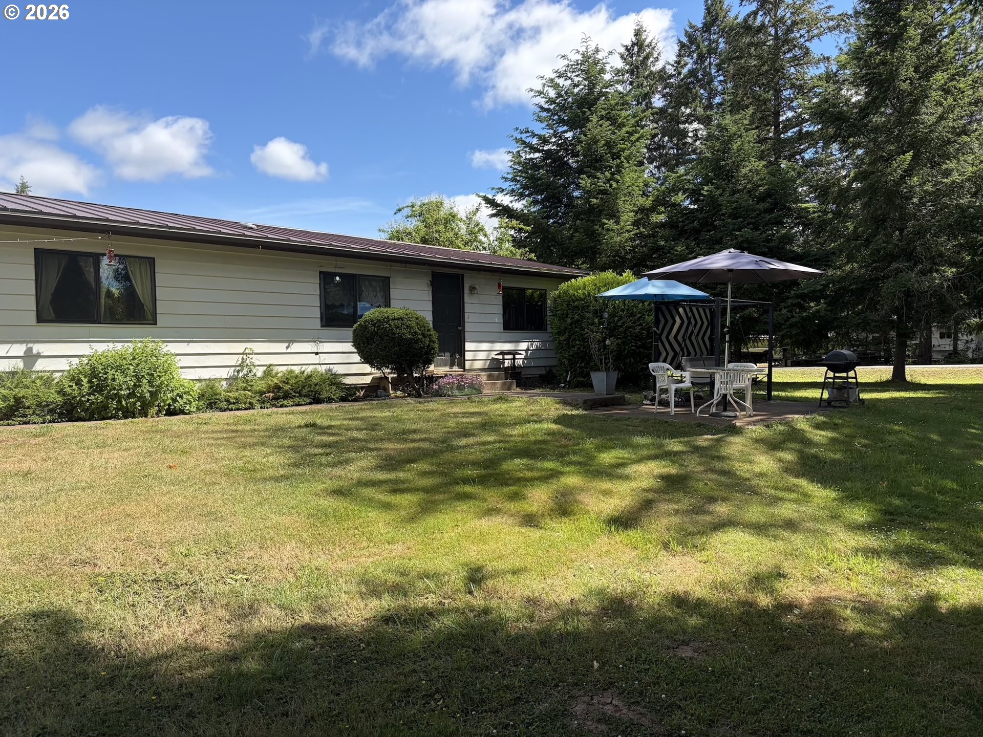 72789 Shoestring Road Cottage Grove, OR 97424 - Photo 2 of 23