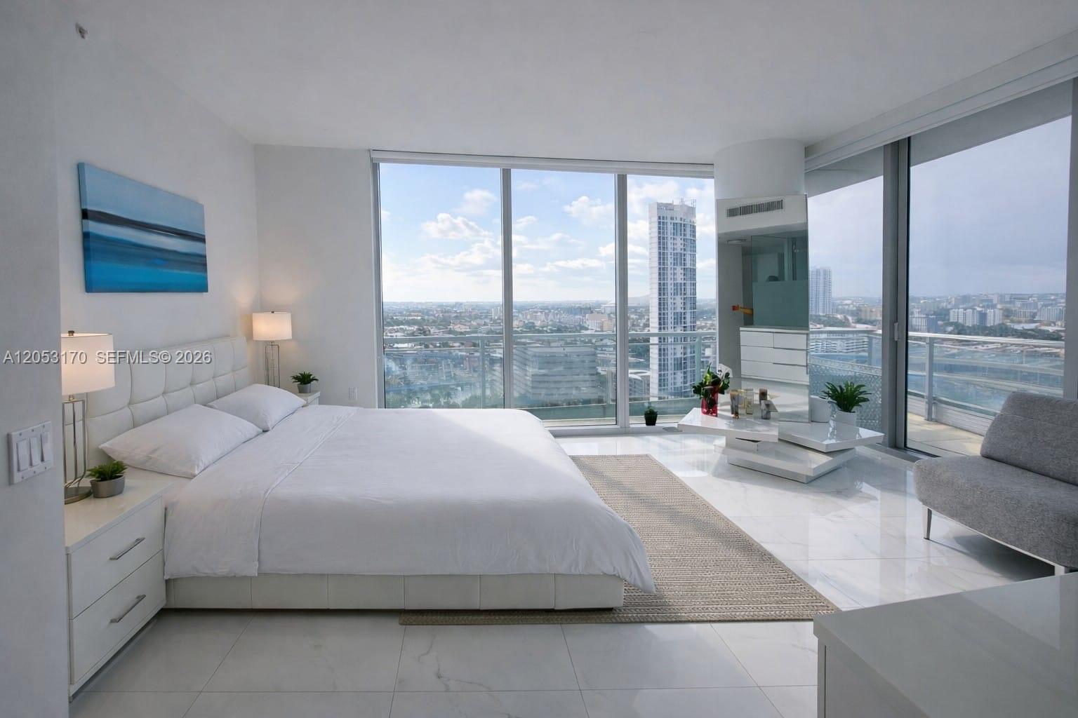 92 Southwest 3rd Street, Unit 2510 Miami, FL 33130 - Photo 6 of 35 Gallery Image 6