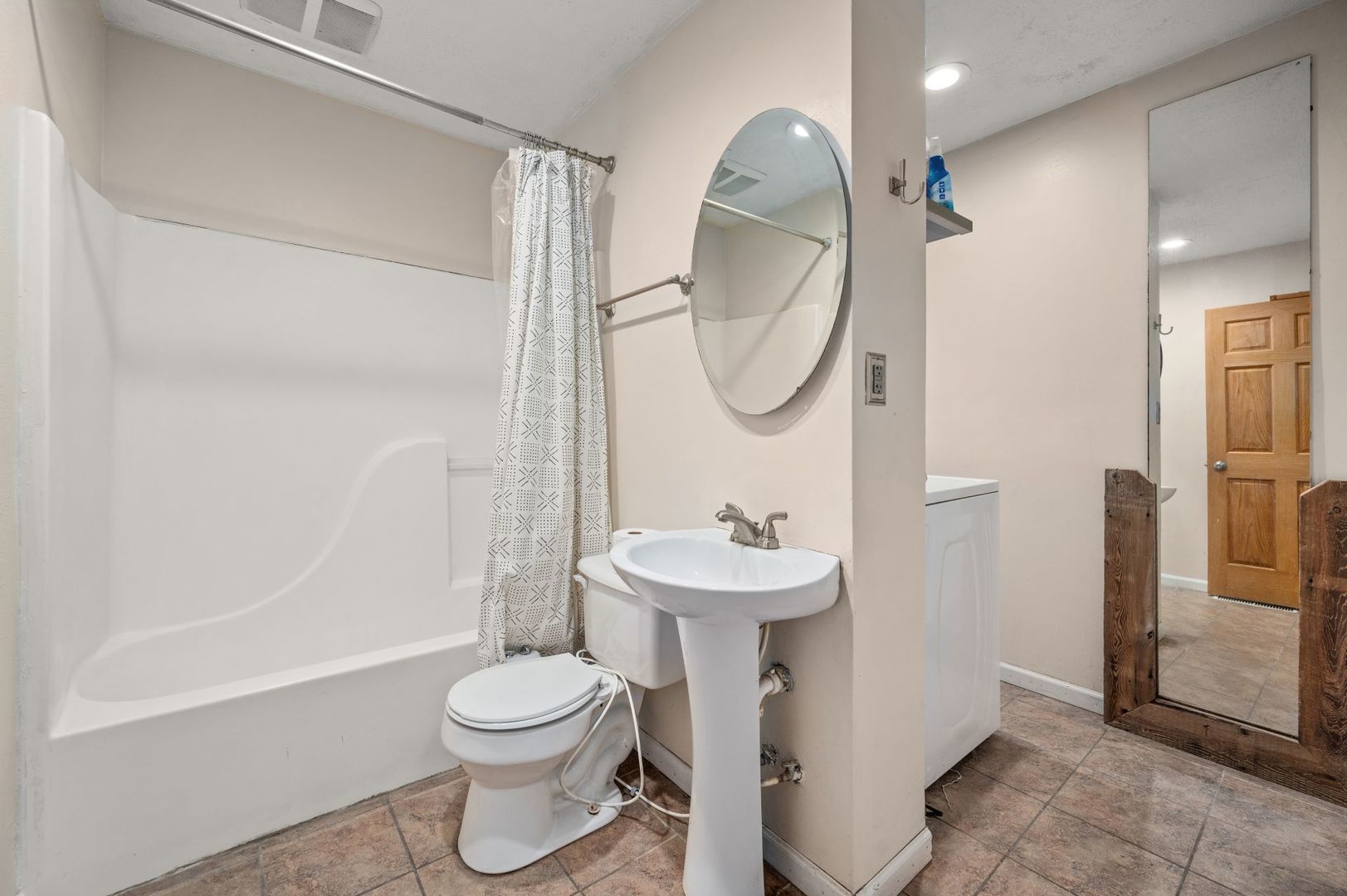 1419 East Dresser Road DeKalb, IL 60115 - Photo 11 of 21 Gallery Image 11