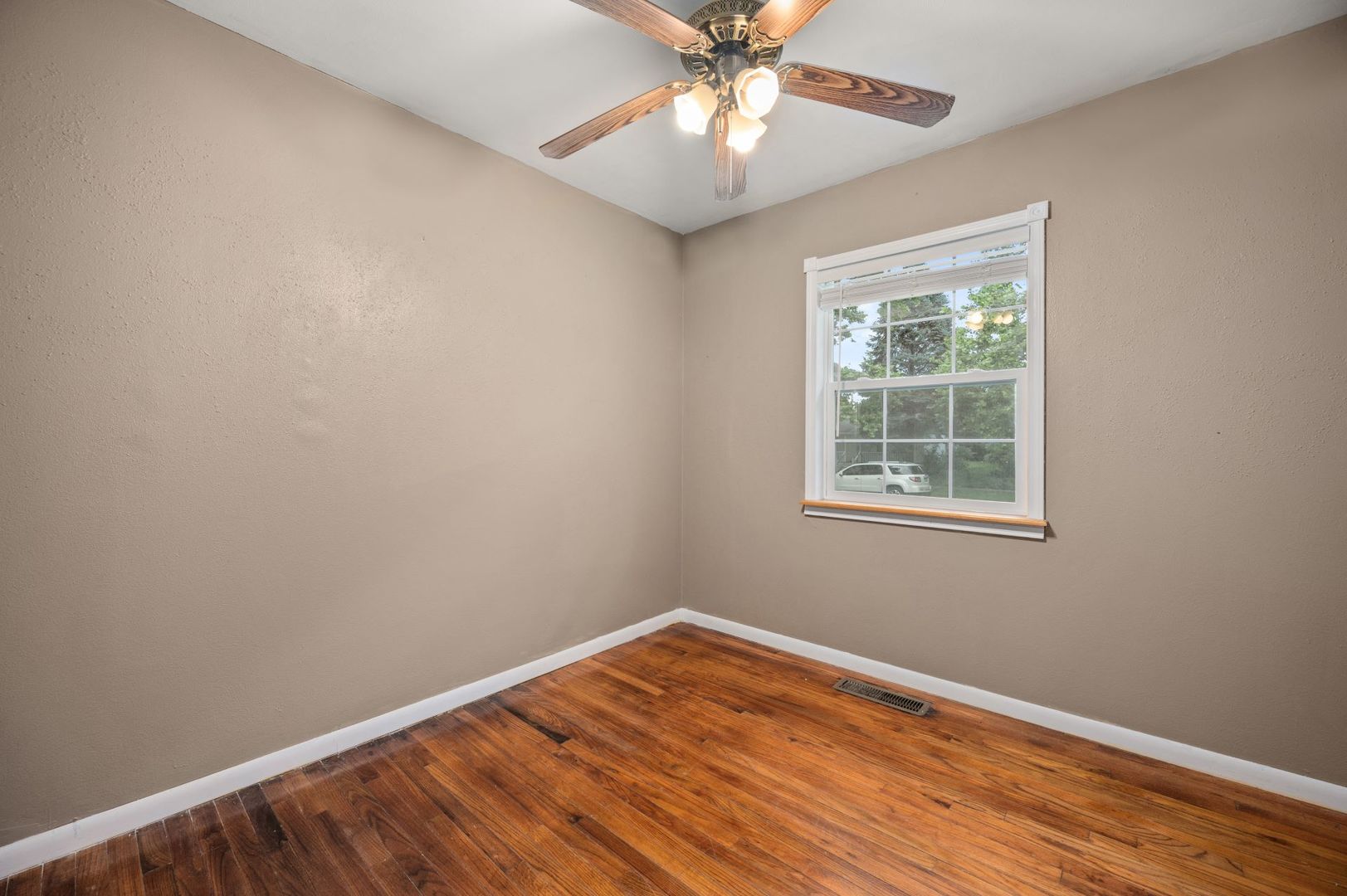 1419 East Dresser Road DeKalb, IL 60115 - Photo 10 of 21 Gallery Image 10