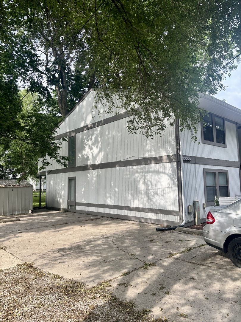 206 Grove Street Urbana, IL 61802 - Photo 4 of 12