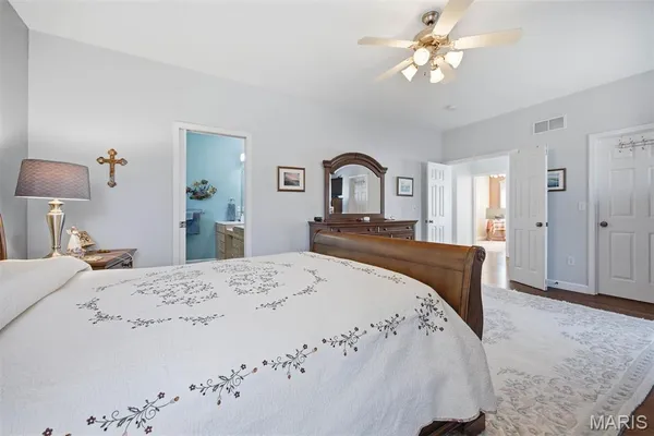 $445,000 | 5 Chariot Court, Glen Carbon, IL 62034
