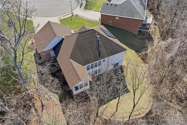 $445,000 | 5 Chariot Court, Glen Carbon, IL 62034
