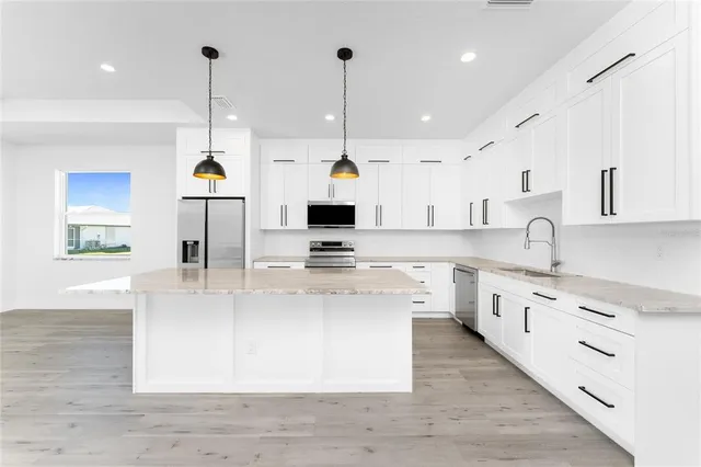 $399,900 | 27 Bunker Court, Rotonda West, FL 33947