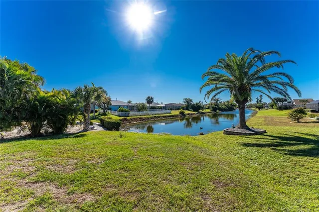$399,900 | 27 Bunker Court, Rotonda West, FL 33947