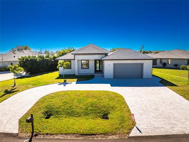 $399,900 | 27 Bunker Court, Rotonda West, FL 33947