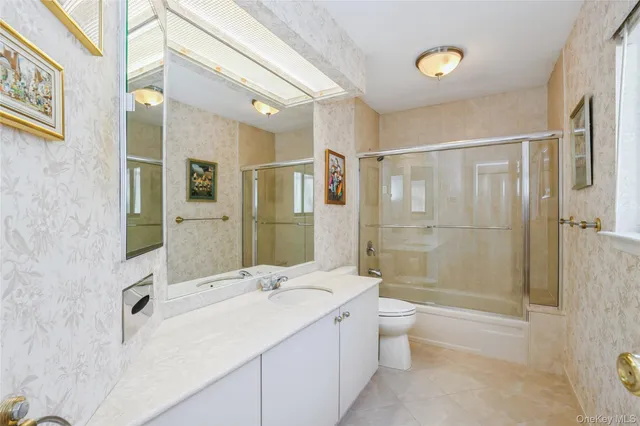 $948,000 | 33 Club House Court, Unit 33, Jericho, NY 11753