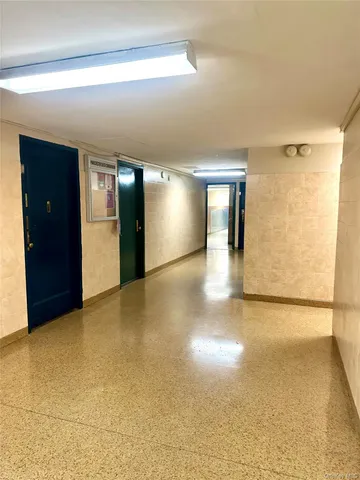 $385,000 | 20 Metropolitan Ovl, Unit 11A | Parkchester