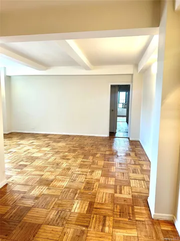 $385,000 | 20 Metropolitan Ovl, Unit 11A | Parkchester