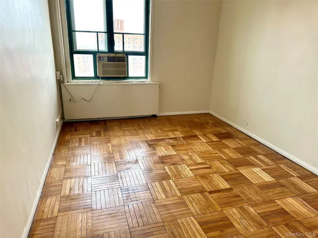 $385,000 | 20 Metropolitan Ovl, Unit 11A | Parkchester