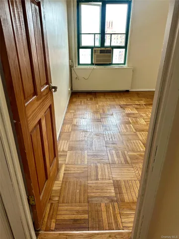 $385,000 | 20 Metropolitan Ovl, Unit 11A | Parkchester