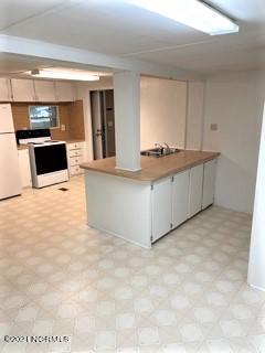 1411 Cunningham Road Kinston, NC 28501 - Photo 3 of 15 IMG_0406 (2)