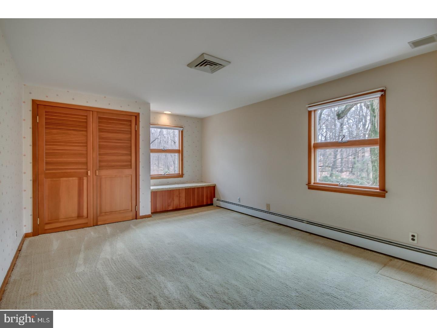107 Old Oak Tree Road Lansdale, PA 19446 - Photo 19 of 25 Gallery Image 19