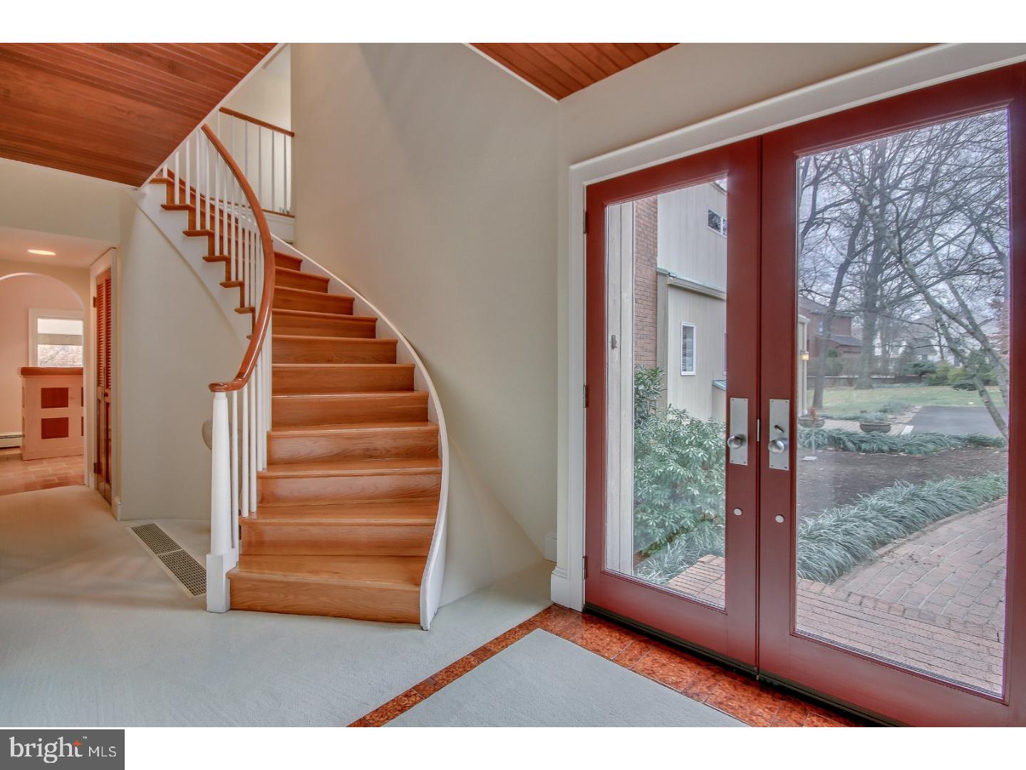 107 Old Oak Tree Road Lansdale, PA 19446 - Photo 4 of 25 Gallery Image 4