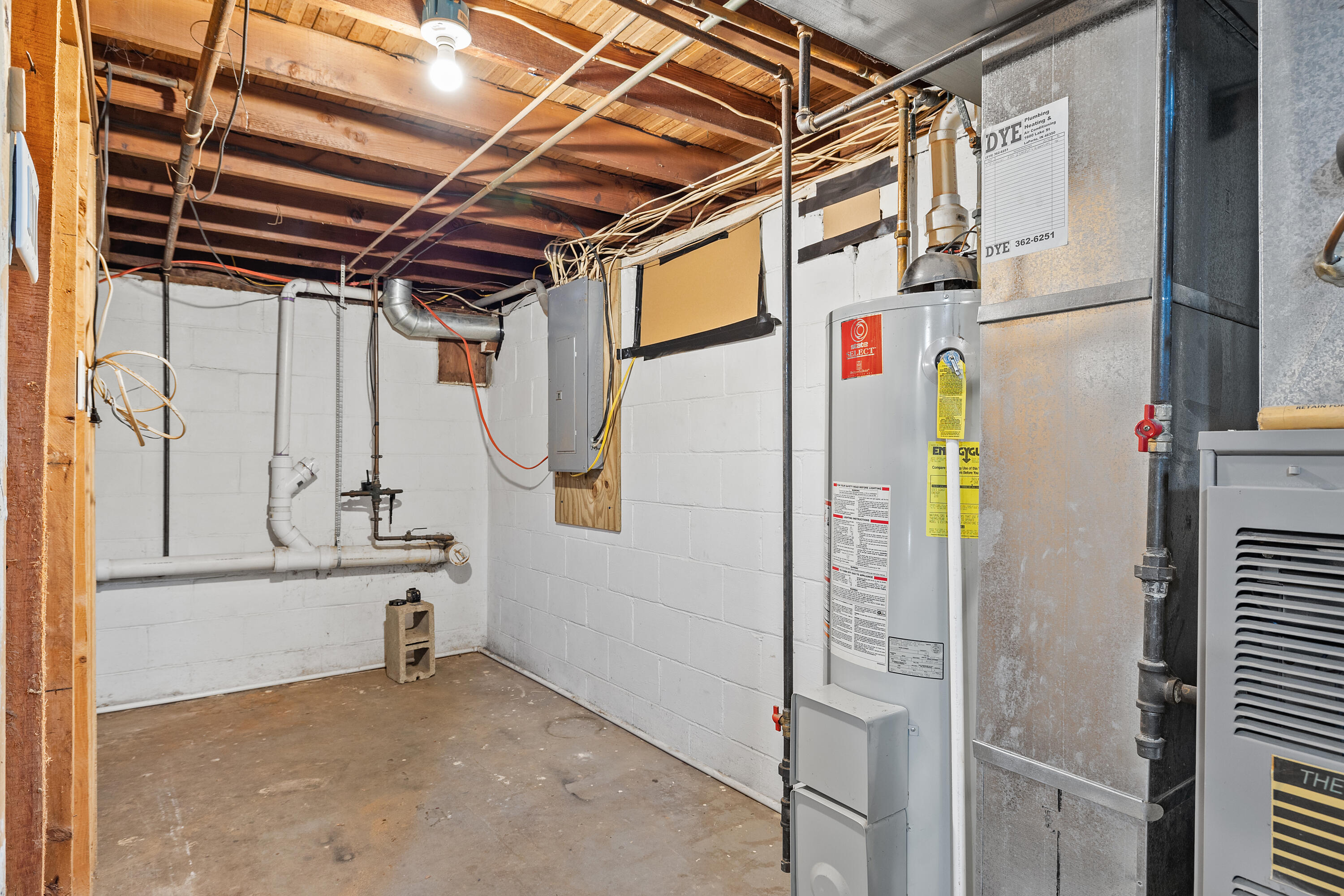 401 Larchmere Road Kingsford Heights, IN 46346 - Photo 18 of 20 3000x2000