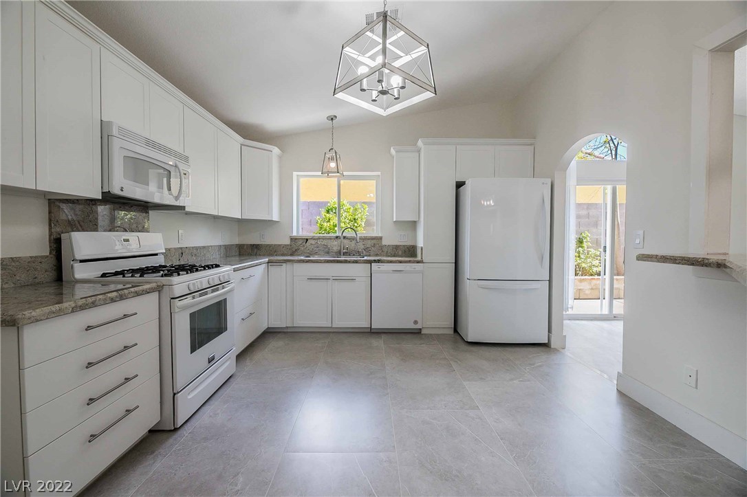 626 West Victory Road Henderson, NV 89015 - Photo 12 of 36