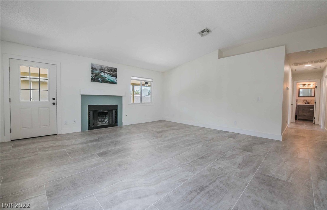 626 West Victory Road Henderson, NV 89015 - Photo 7 of 36