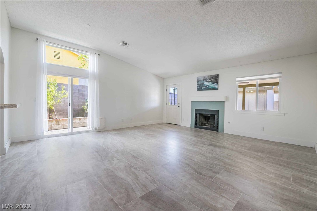 626 West Victory Road Henderson, NV 89015 - Photo 8 of 36