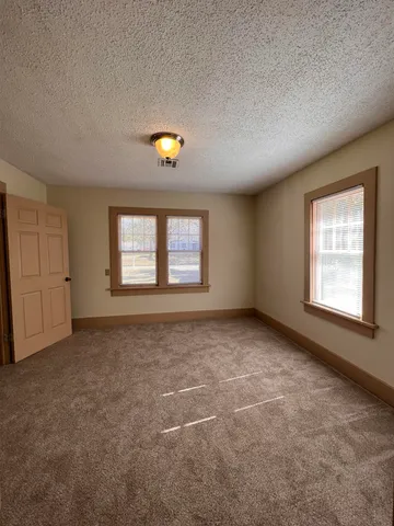 $62,500 | 419 North Sycamore Street, Eureka, KS 67045