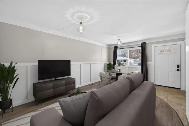 $199,900 | 4237 22nd Avenue Northwest, Rochester, MN 55901