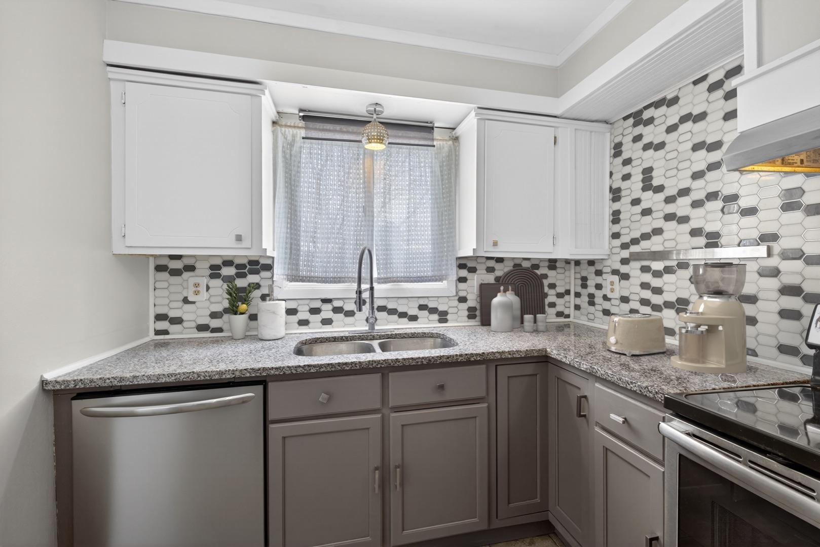 4237 22nd Avenue Northwest Rochester, MN 55901 - Photo 9 of 29