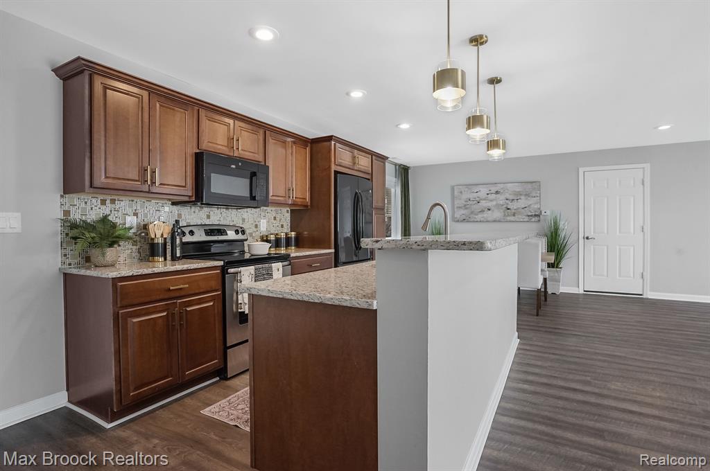 2905 West Hickory Grove Road Bloomfield Hills, MI 48302 - Photo 13 of 25
