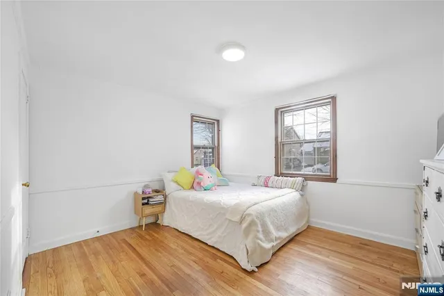 $589,000 | 38 Sherwood Street, Clifton, NJ 07013