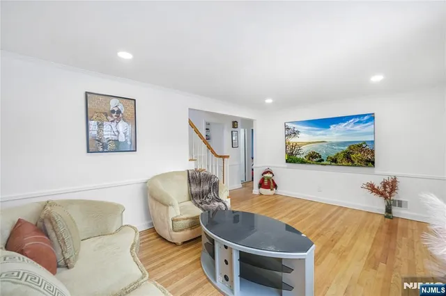 $589,000 | 38 Sherwood Street, Clifton, NJ 07013