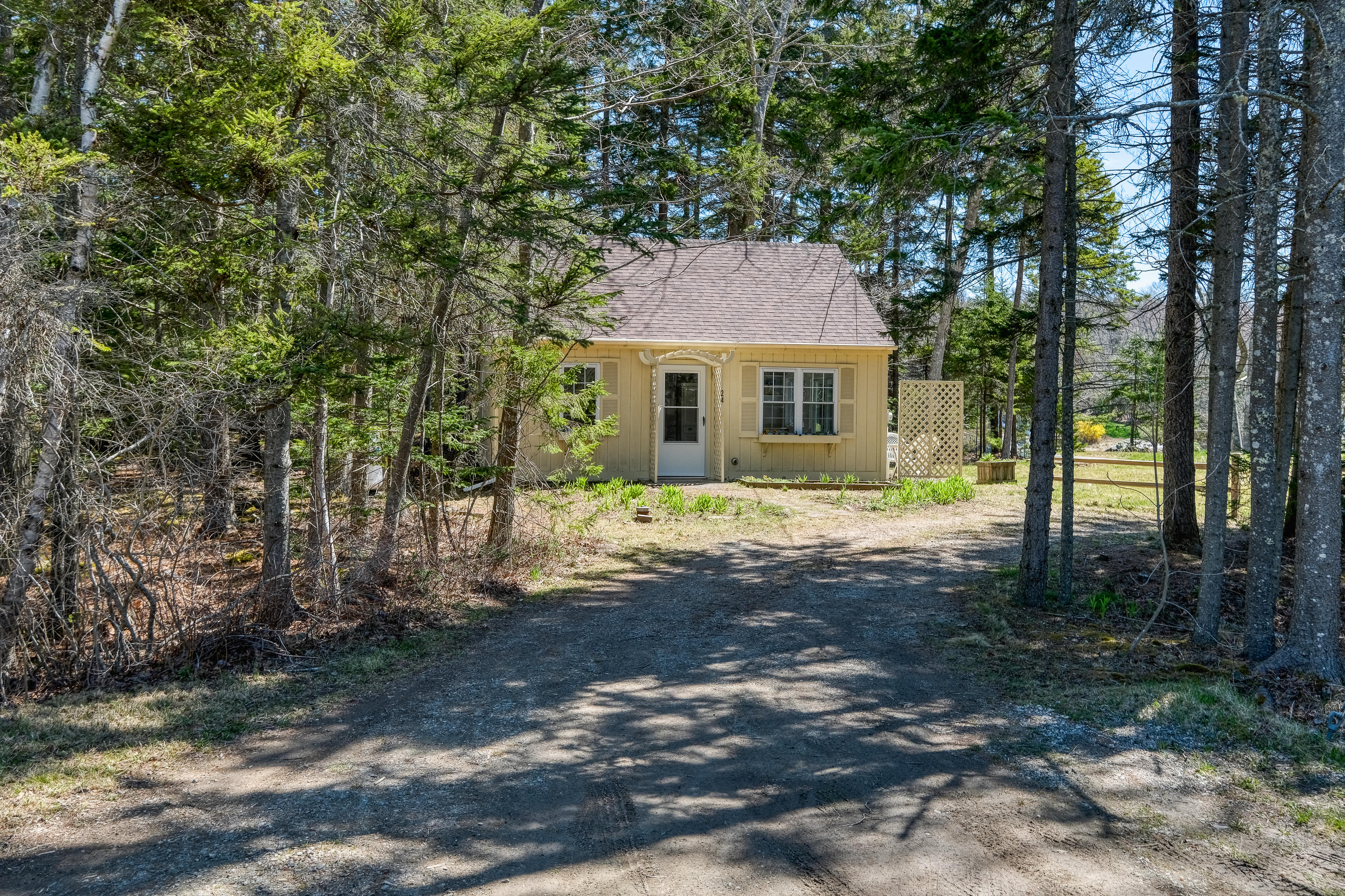 24 Hiawatha Road East Boothbay, ME 04544 - Photo 32 of 33 20210427_24_Hiawatha_8539