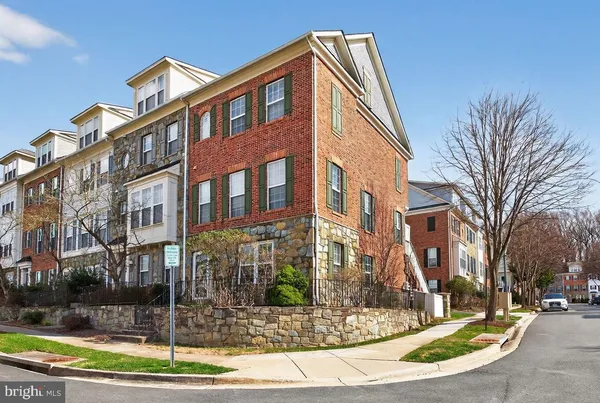 $3,400 | 102 Pasture Side Place, Rockville, MD 20850