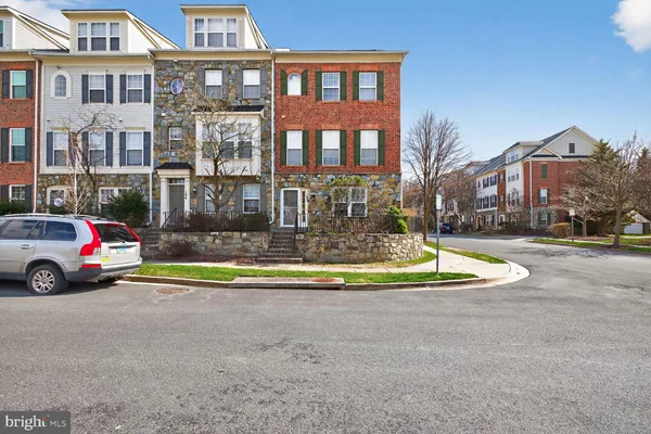$3,400 | 102 Pasture Side Place, Rockville, MD 20850