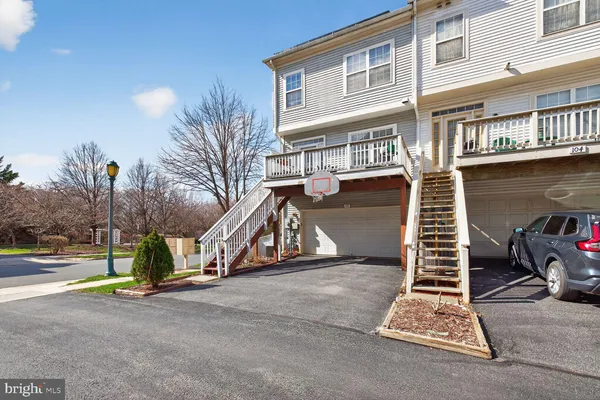 $3,400 | 102 Pasture Side Place, Rockville, MD 20850