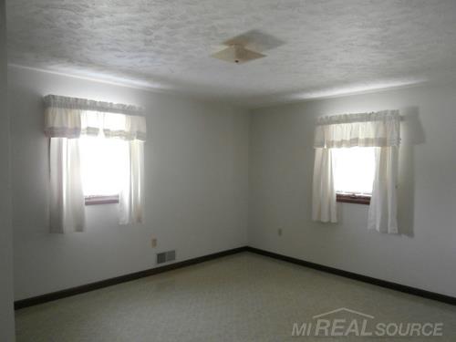 965 North Hintz Road Owosso, MI 48867 - Photo 21 of 33 31261549-20.JPG
