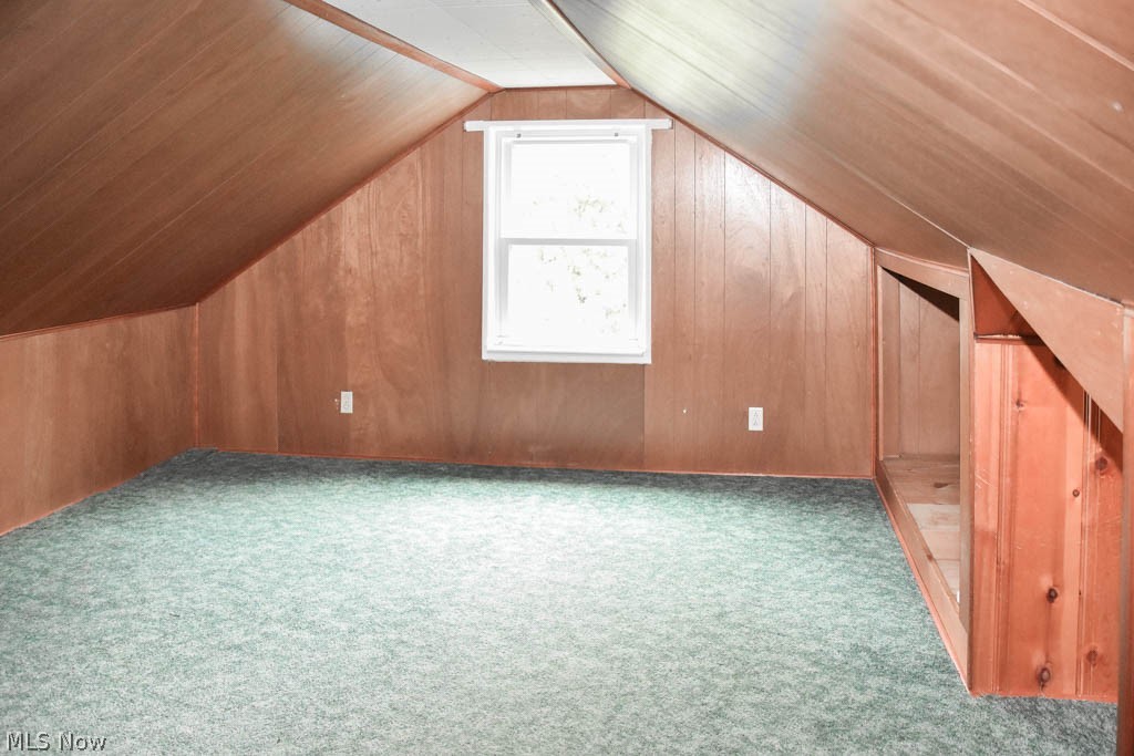 4640 Magnolia Road Northeast Canton, OH 44705 - Photo 8 of 28 Upstairs, the master bedroom offers great storage and a private half bath.