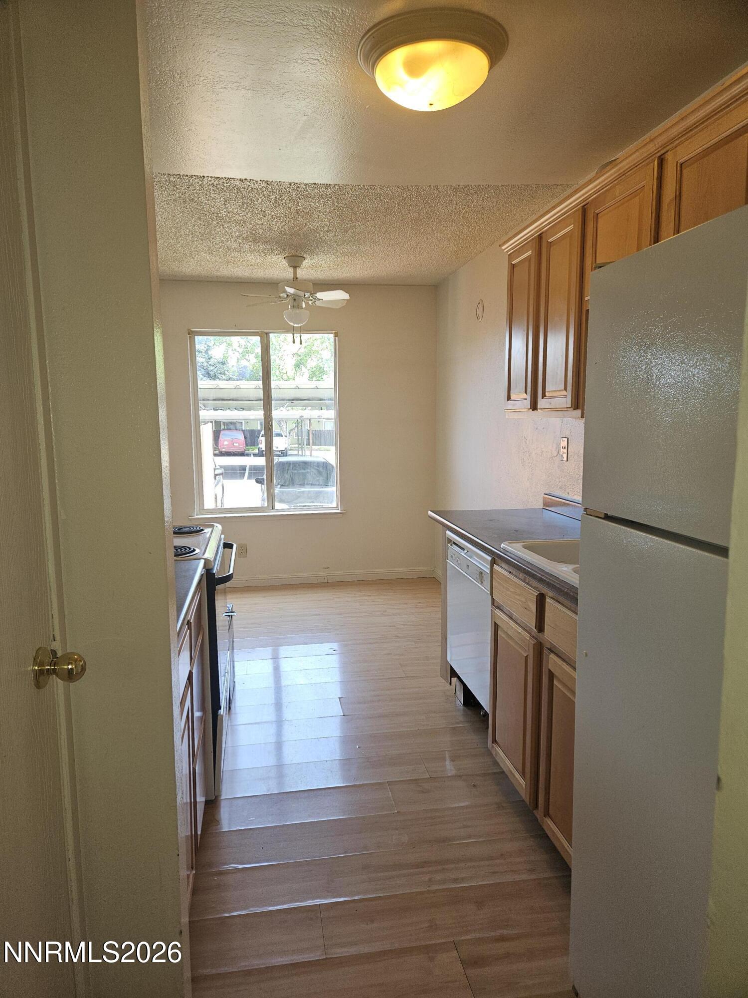 4606 Neil Road, Unit 205 Reno, NV 89502 - Photo 2 of 16 5800