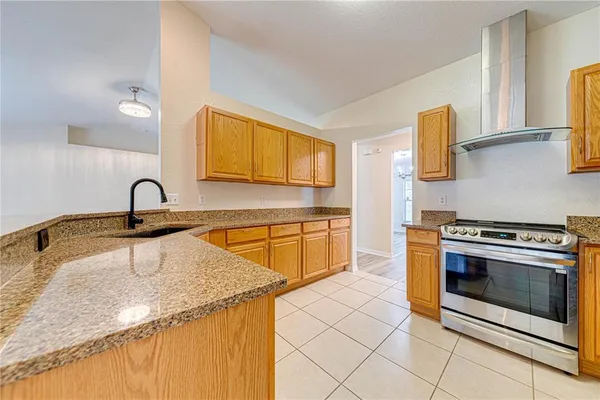 $2,400 | 1176 Lake Pl Court, Lakeland, FL 33805