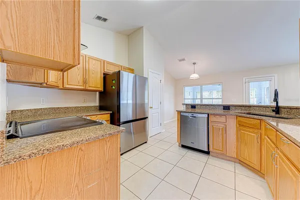 $2,400 | 1176 Lake Pl Court, Lakeland, FL 33805