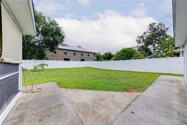 $2,400 | 1176 Lake Pl Court, Lakeland, FL 33805