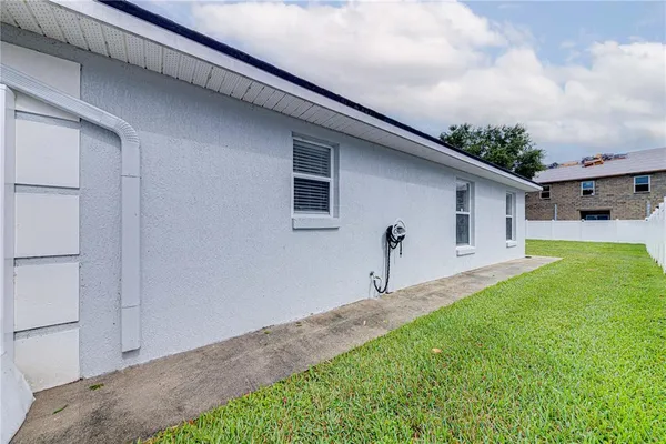 $2,400 | 1176 Lake Pl Court, Lakeland, FL 33805