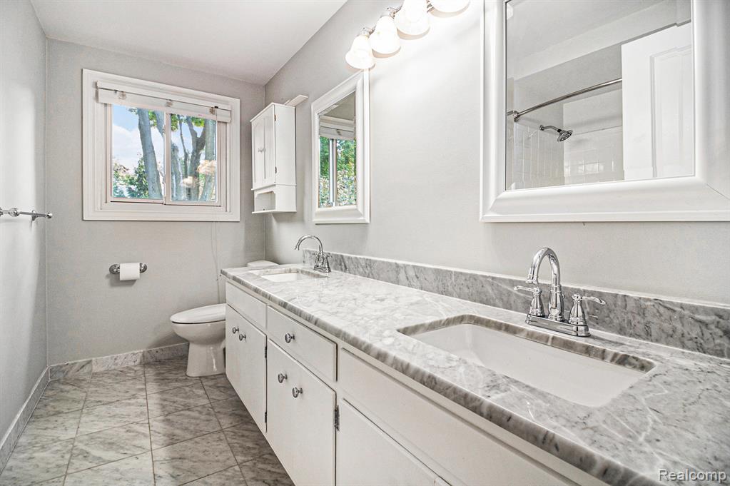 397 South Cranbrook Road Birmingham, MI 48009 - Photo 24 of 39